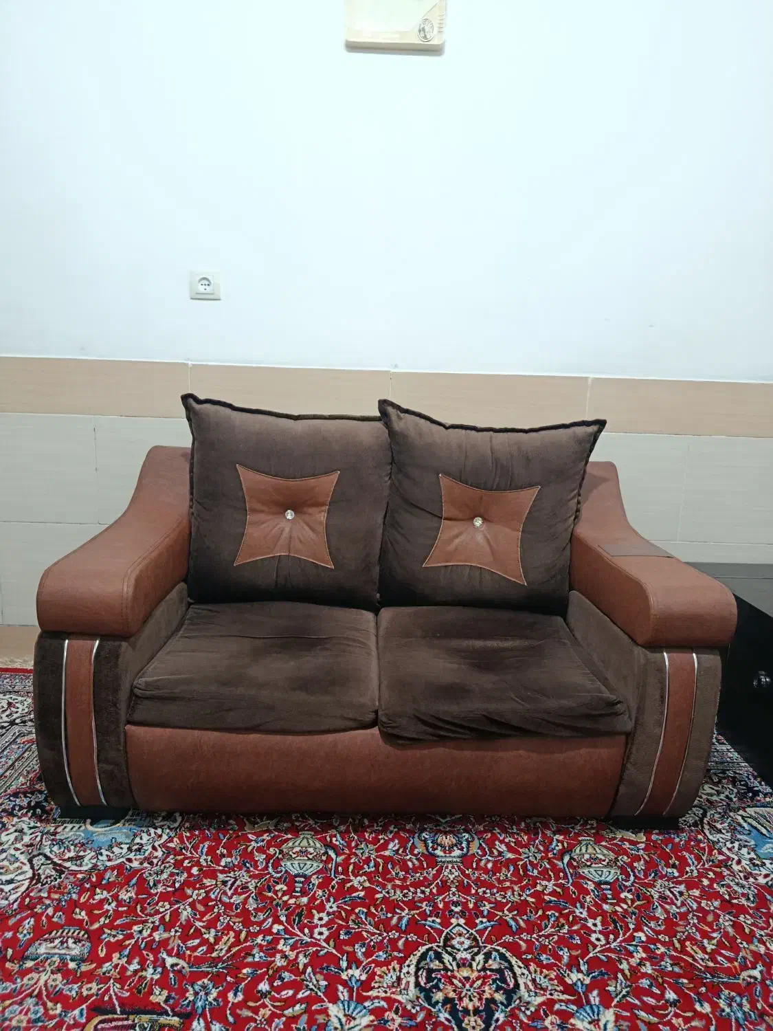 مبل ۷ نفره|مبلمان خانگی و میز عسلی|دوگنبدان, |دیوار