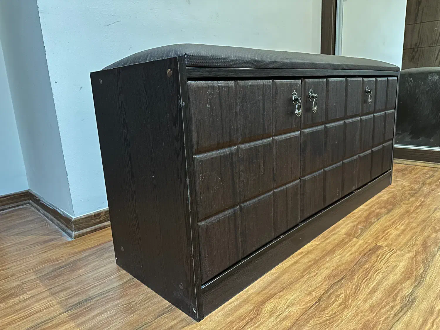 جاکفشی نشیمن دار|جاکفشی، کمد، دراور|تهران, ونک|دیوار