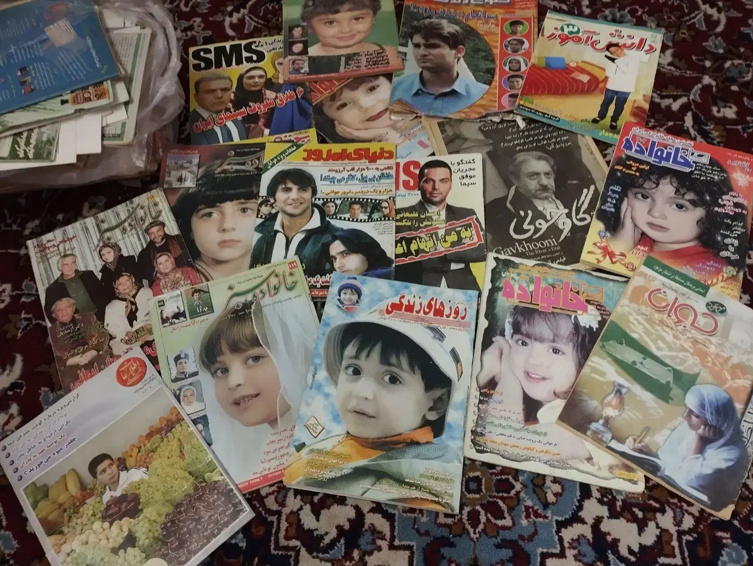 تعدادی مجله ازدهه 80|کتاب و مجله ادبی|کرمان, |دیوار