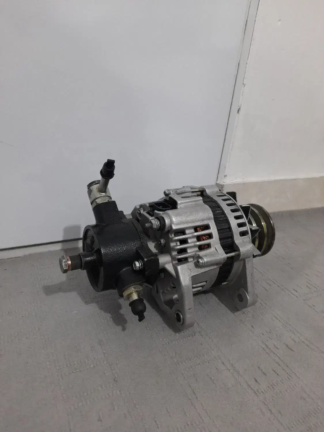 دینام ایسوزا اصلی  نو نو|قطعات یدکی و لوازم جانبی|ملایر, |دیوار