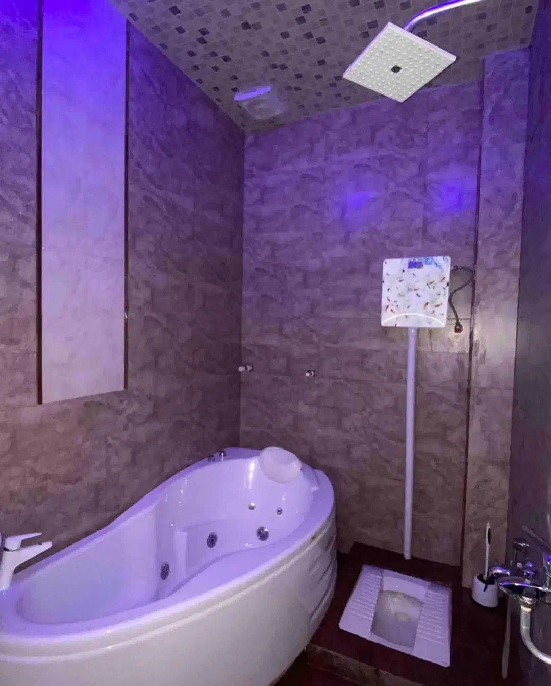 سوویت لب دریا با جکوزی|اجارهٔ کوتاهمدت آپارتمان و سوئیت|بندر انزلی, دهکده ساحلی|دیوار