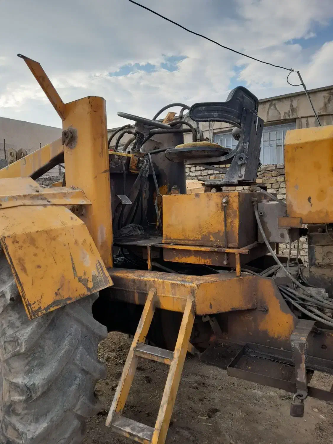 تراکتور بیل عقب|خودرو سنگین|گلبهار, شهر جدید گلبهار|دیوار