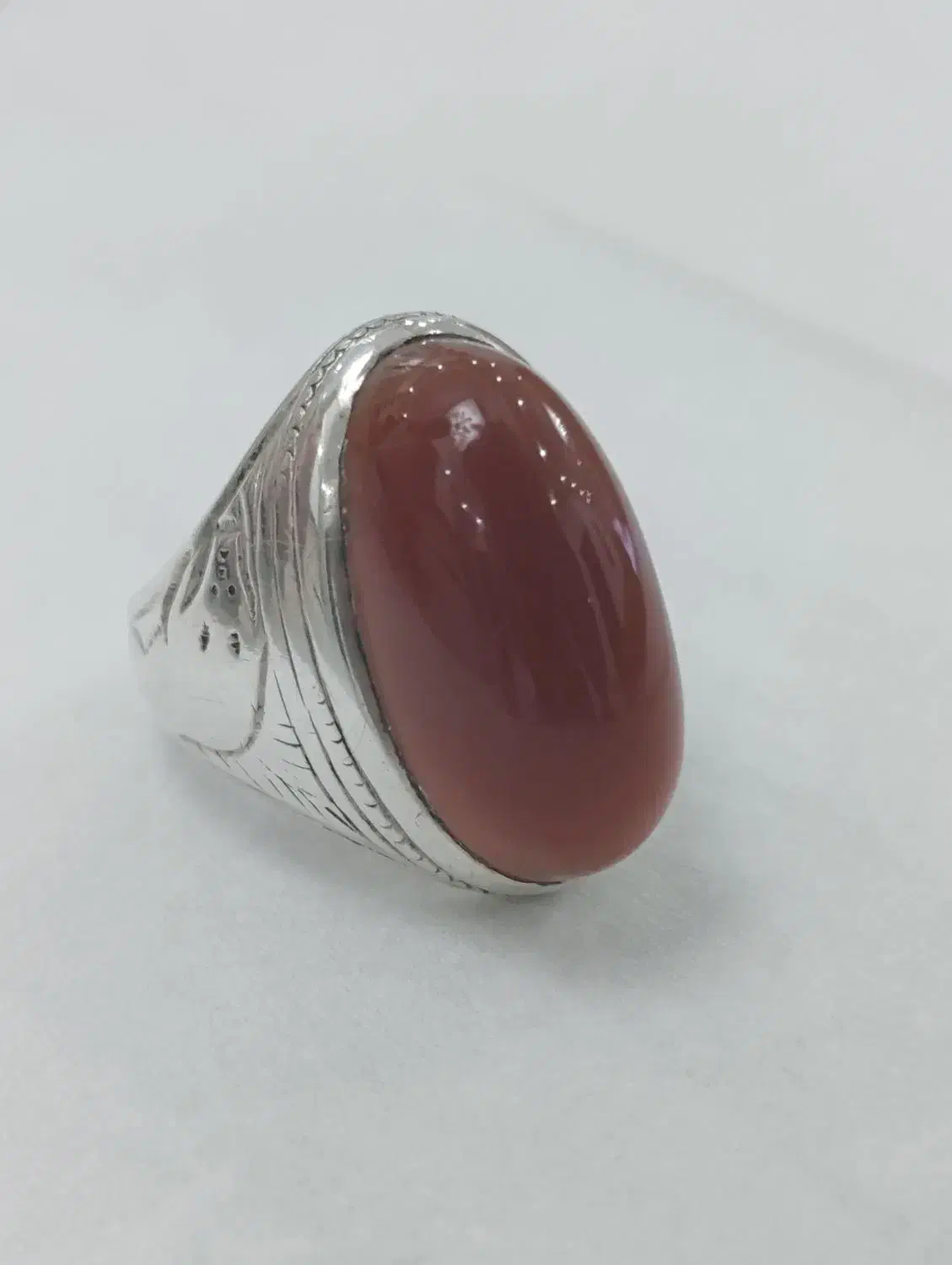 انگشتر سرخ یمن|کلکسیون اشیاء عتیقه|رشت, بازار|دیوار