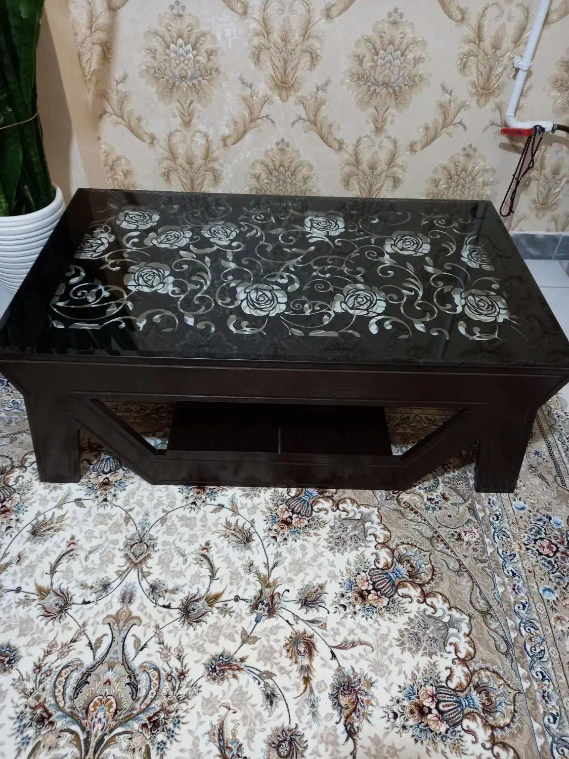 میز|مبلمان خانگی و میز عسلی|صومعه‌سرا, |دیوار