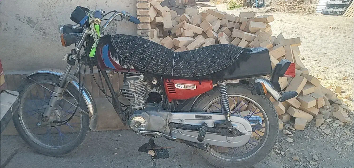 فروش فوری ۱۲۵ هوندا|موتورسیکلت|نهاوند, |دیوار