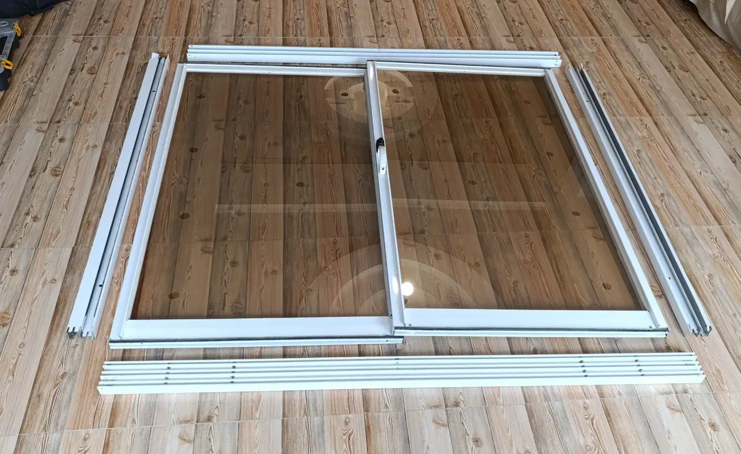 پنجره آلومینیومی صنایع سنگین|مصالح و تجهیزات ساختمان|رشت, فرودگاه سردار جنگل رشت|دیوار