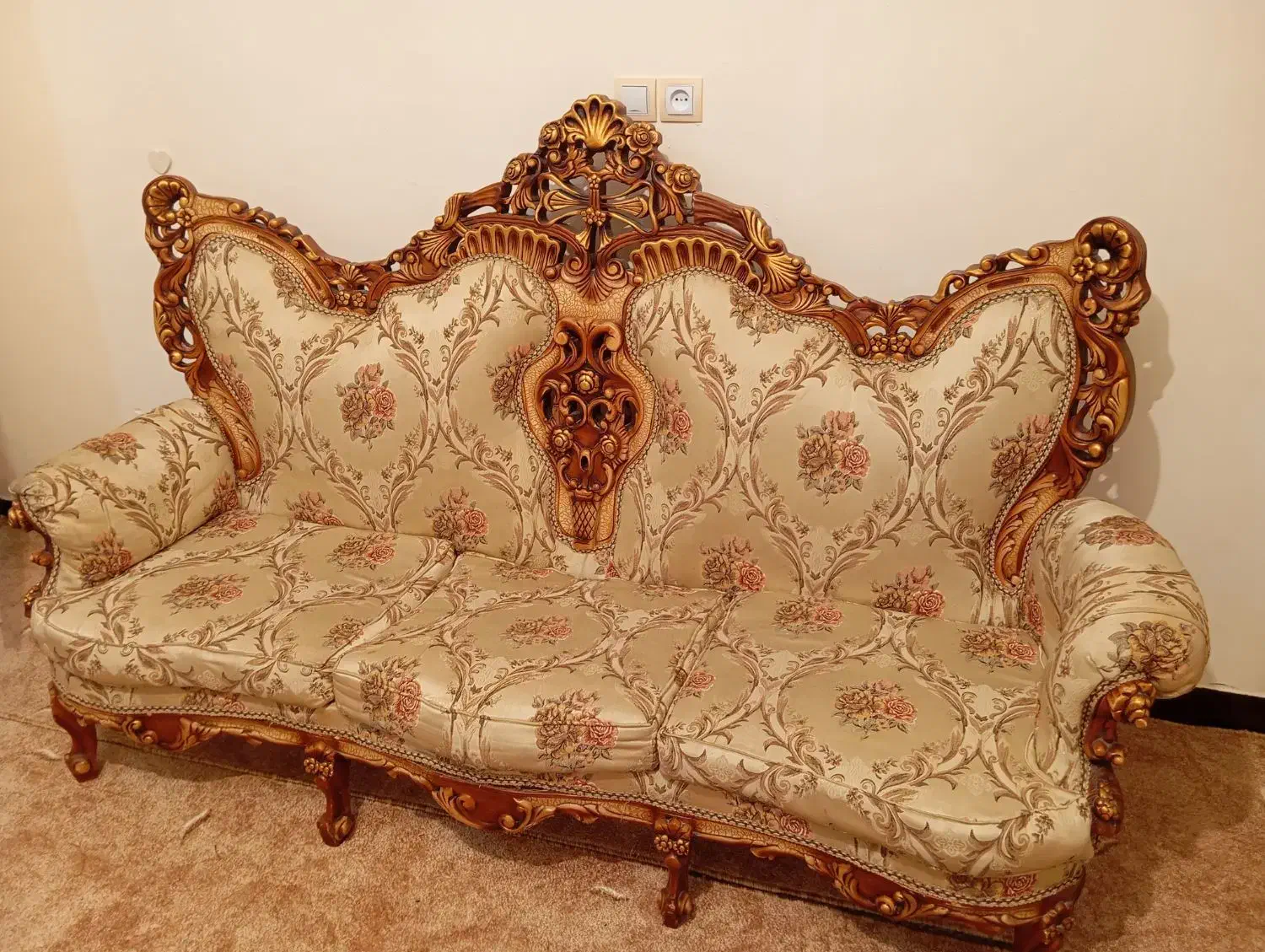 مبلمان سلطنتی|مبلمان خانگی و میز عسلی|کارون, |دیوار