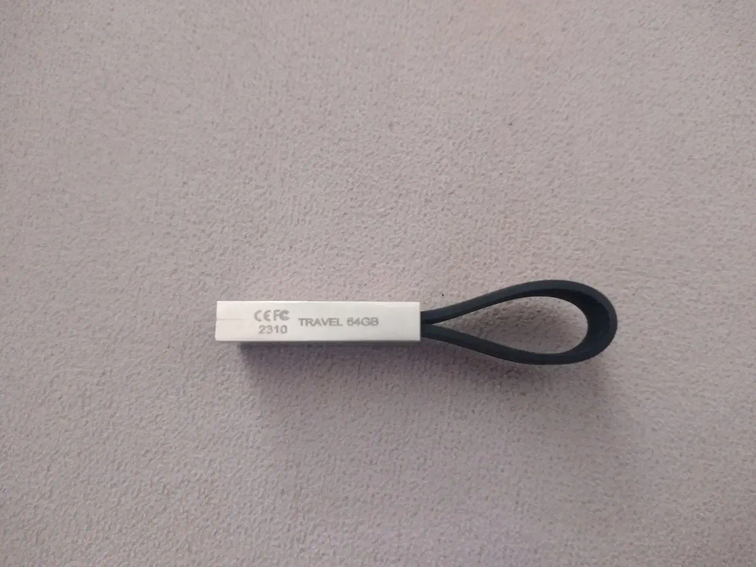 با سلام فلش تروبایت اصل آکبند هست|قطعات و لوازم جانبی رایانه|ایلام, |دیوار