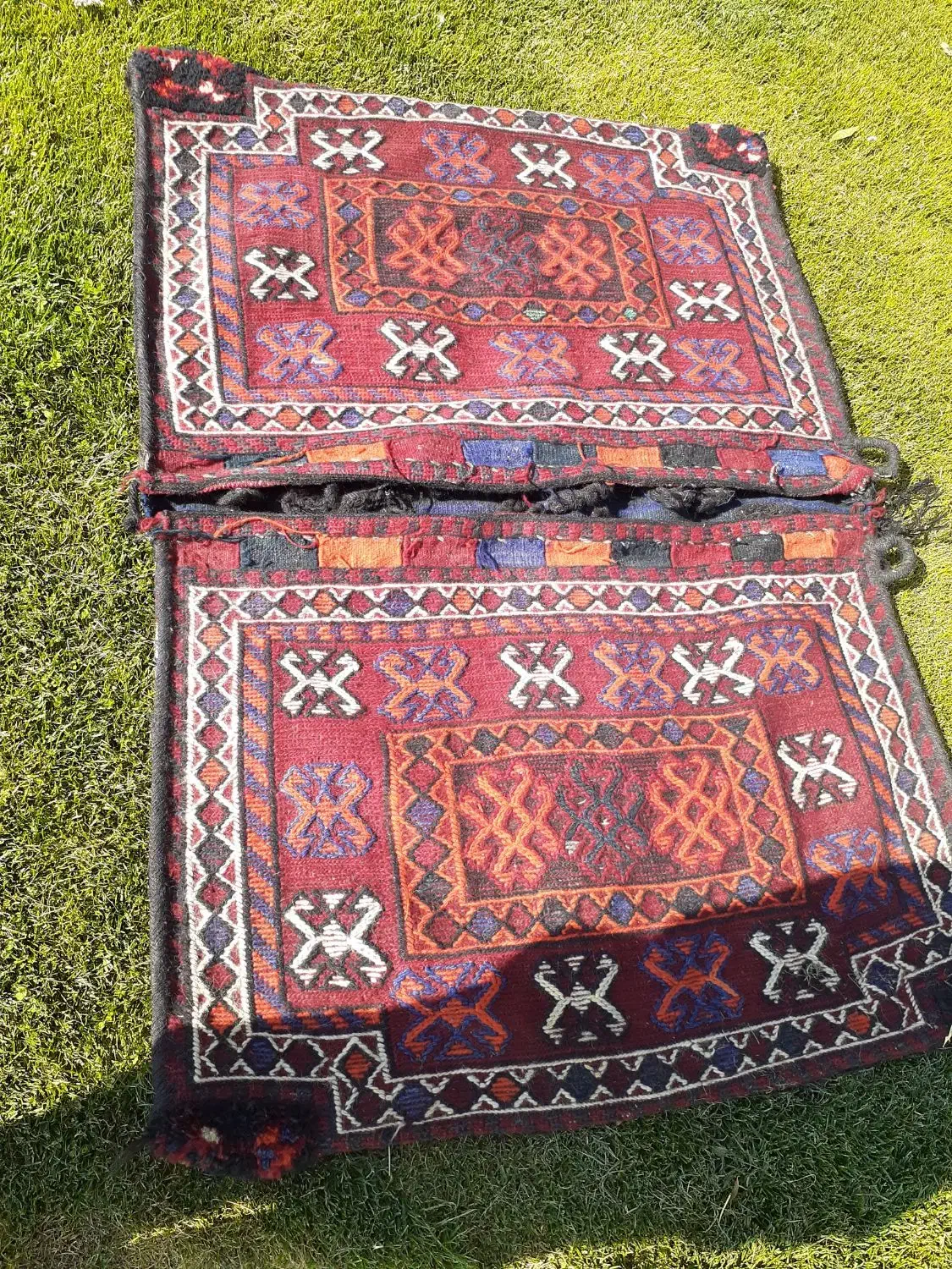 دوعدد خورجین قدیمی دستباف|کلکسیون اشیاء عتیقه|شهرکرد, |دیوار