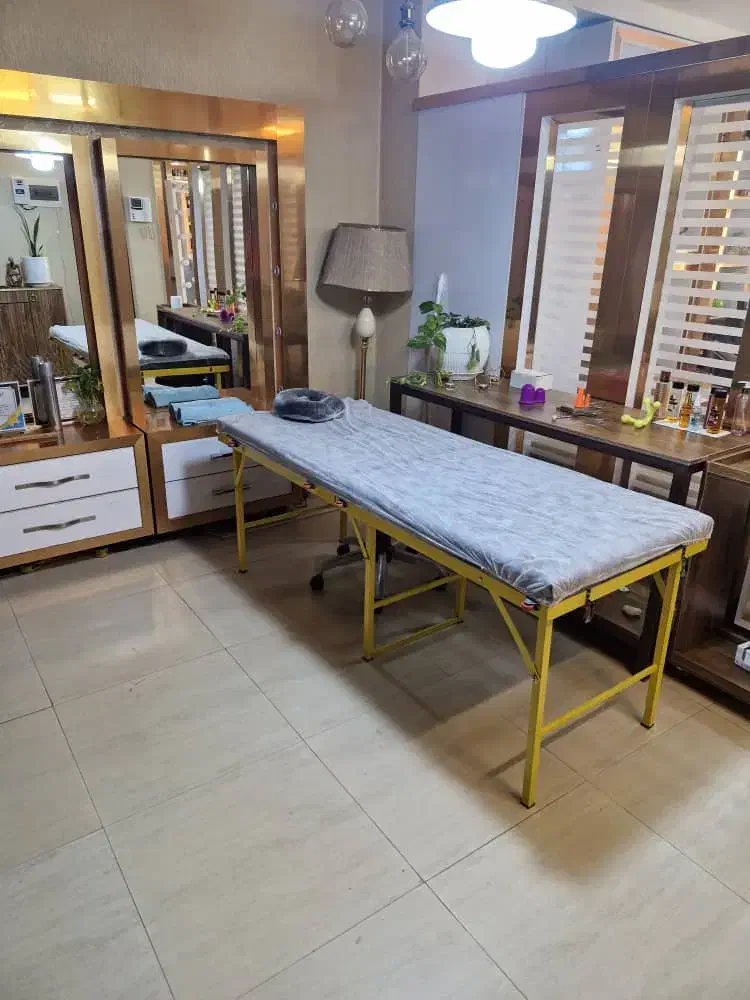 اجاره لاین کاشت ناخن و لاین های زیبایی حرفه ای|اجارهٔ دفتر کار، اتاق اداری، مطب|اصفهان, خانه اصفهان|دیوار