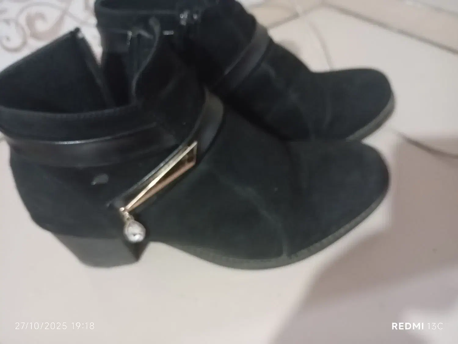 کفش زنانه|کیف، کفش، کمربند|خوی, |دیوار