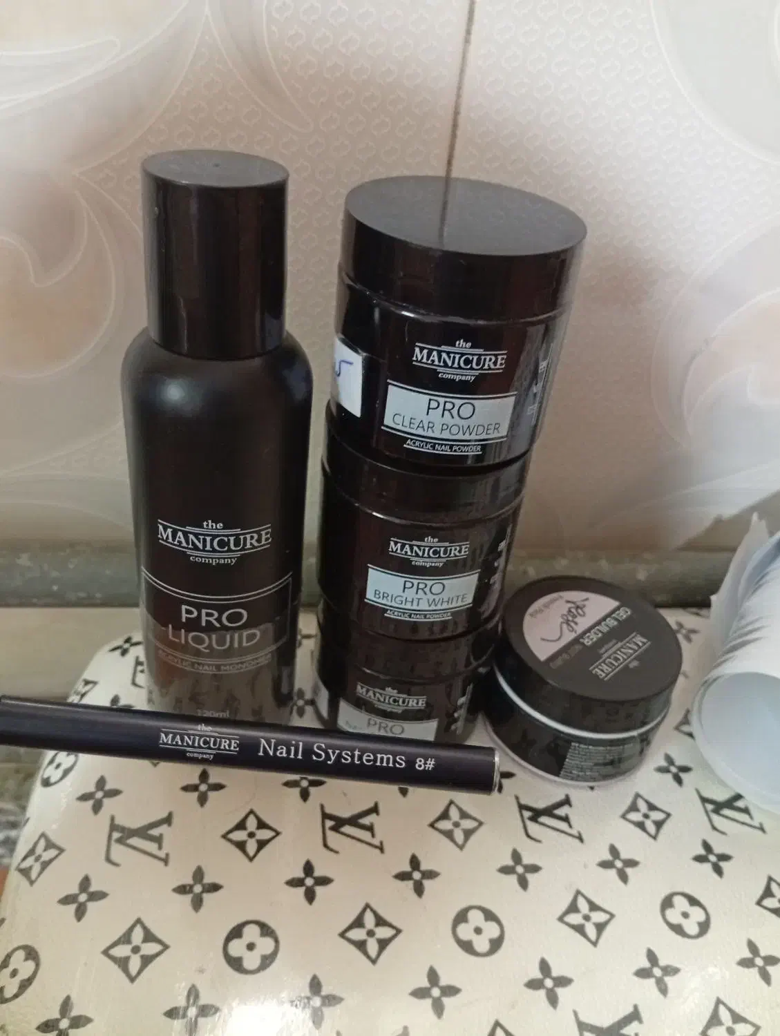 وسایل کاشت ناخن کامل. لاین ژل و پودر|آرایشی، بهداشتی، درمانی|شیراز, قدوسی شرقی|دیوار