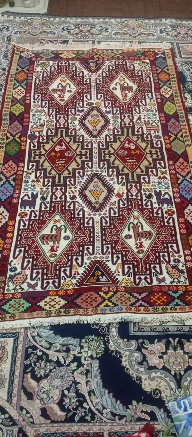 یک ورنی دو متری|گلیم، جاجیم، گبه|تبریز, |دیوار