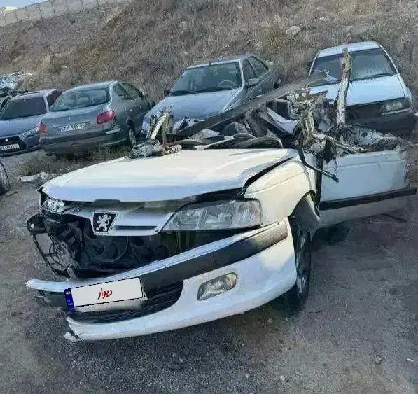 خودرو تصادفی معاوضه با پول|خودرو سواری و وانت|بیرجند, |دیوار