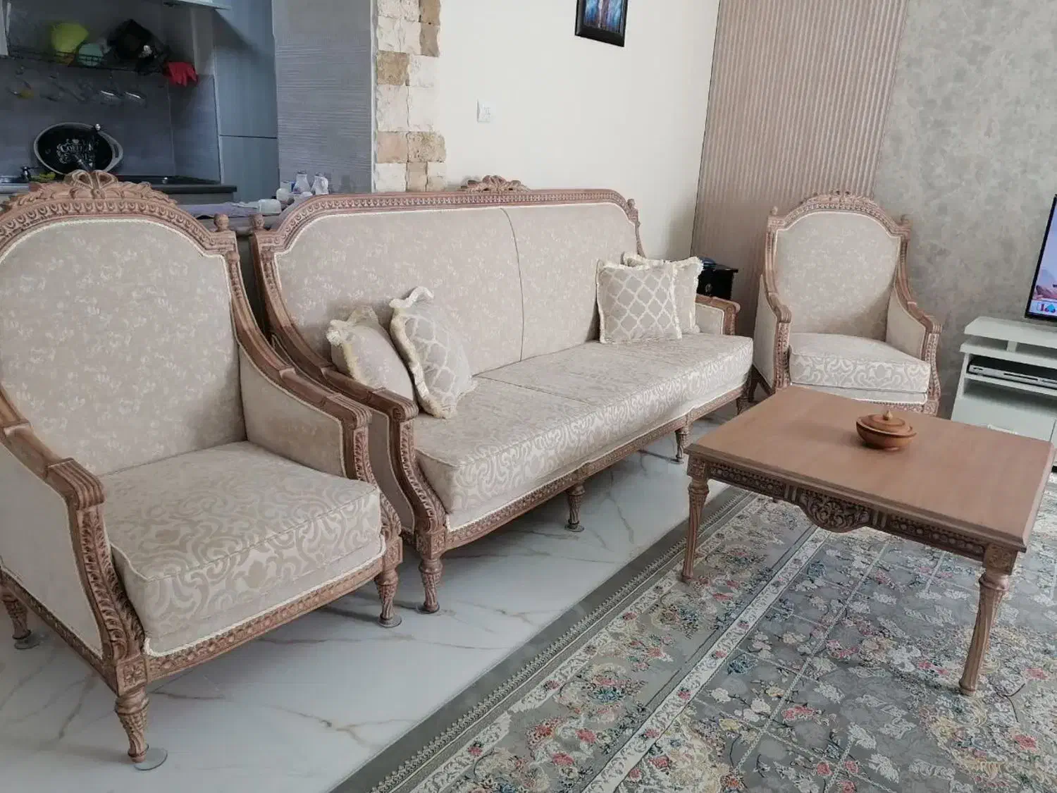 ست کامل مبل کلاسیک فرانسوی نو|مبلمان خانگی و میز عسلی|فردوسیه, |دیوار