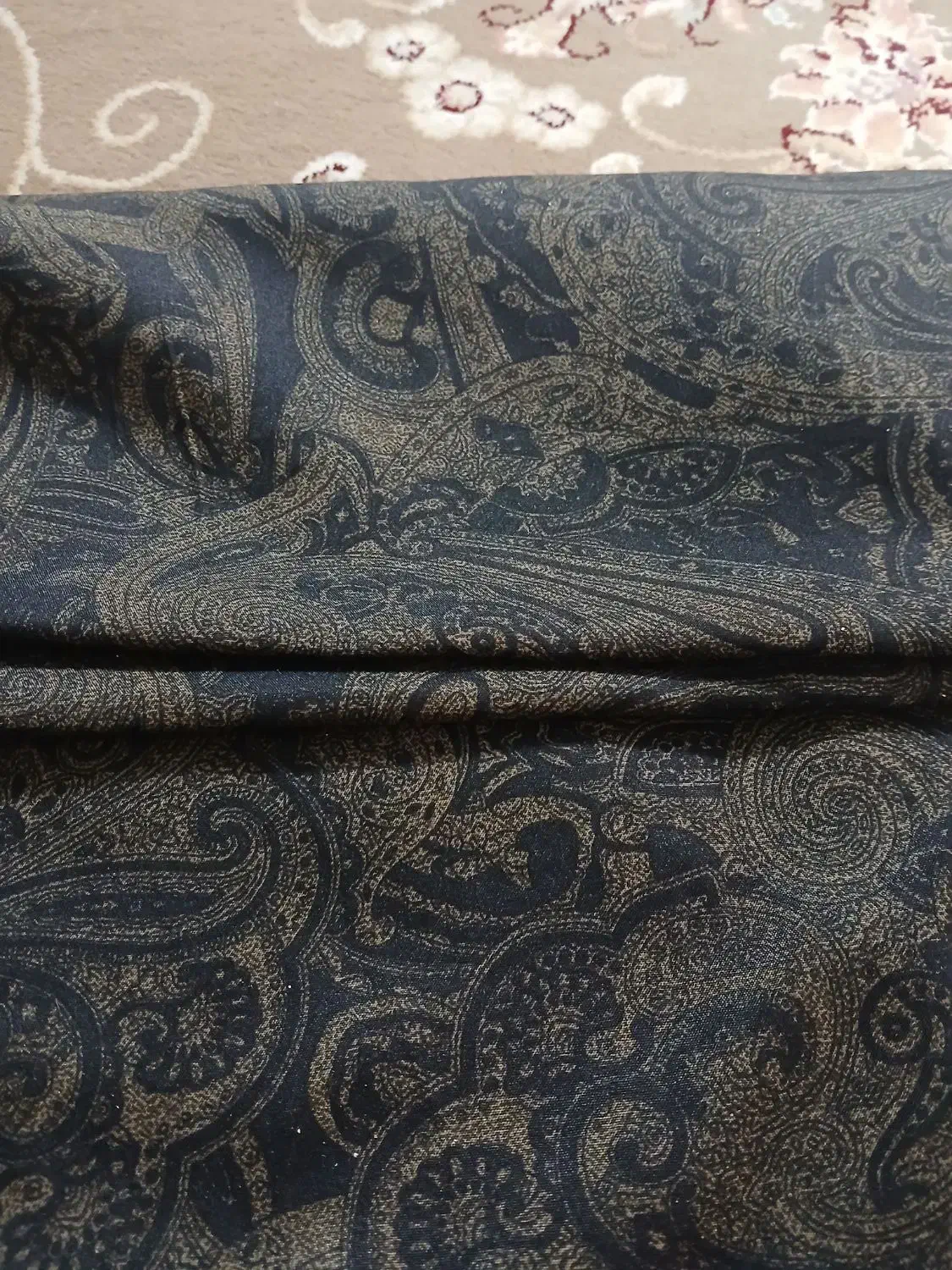 چادر رنگی|لباس|اصفهان, میرعماد|دیوار