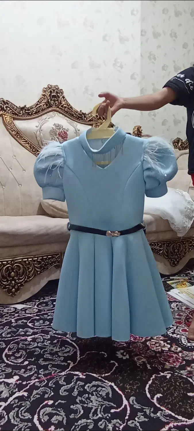 پیراهن مجلسی|لباس|گلبهار, شهر جدید گلبهار|دیوار