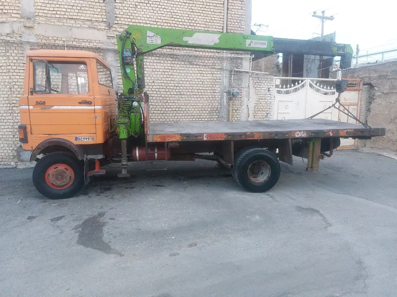 خاور مدل ۸۱کارت و سند جرثقیل|خودرو سنگین|رامهرمز, |دیوار