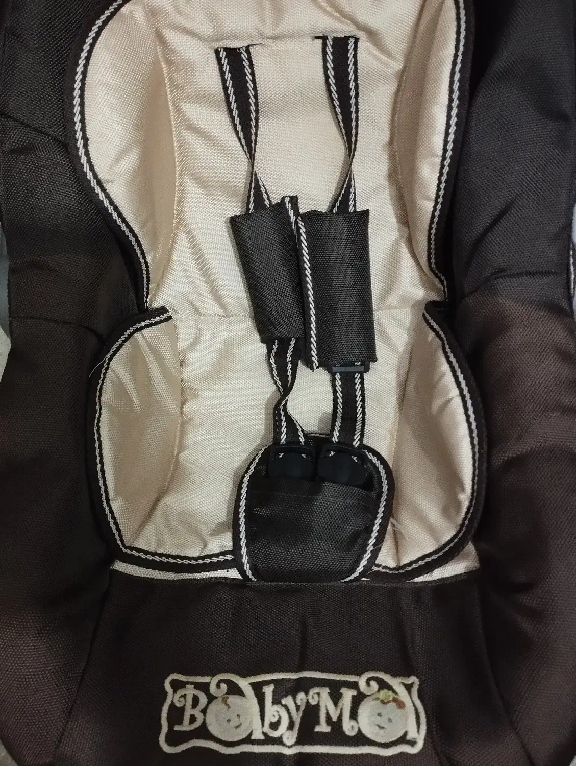 کالسکه و کریر بچه|کالسکه و لوازم جانبی|قروه, |دیوار