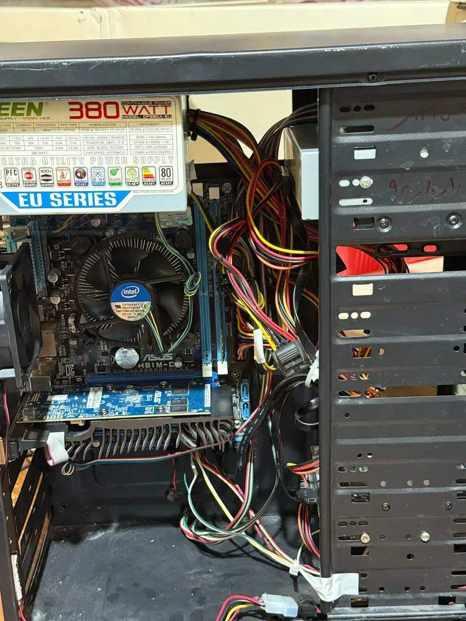 کیس کامپیوتر|رایانه رومیزی|کرمان, |دیوار