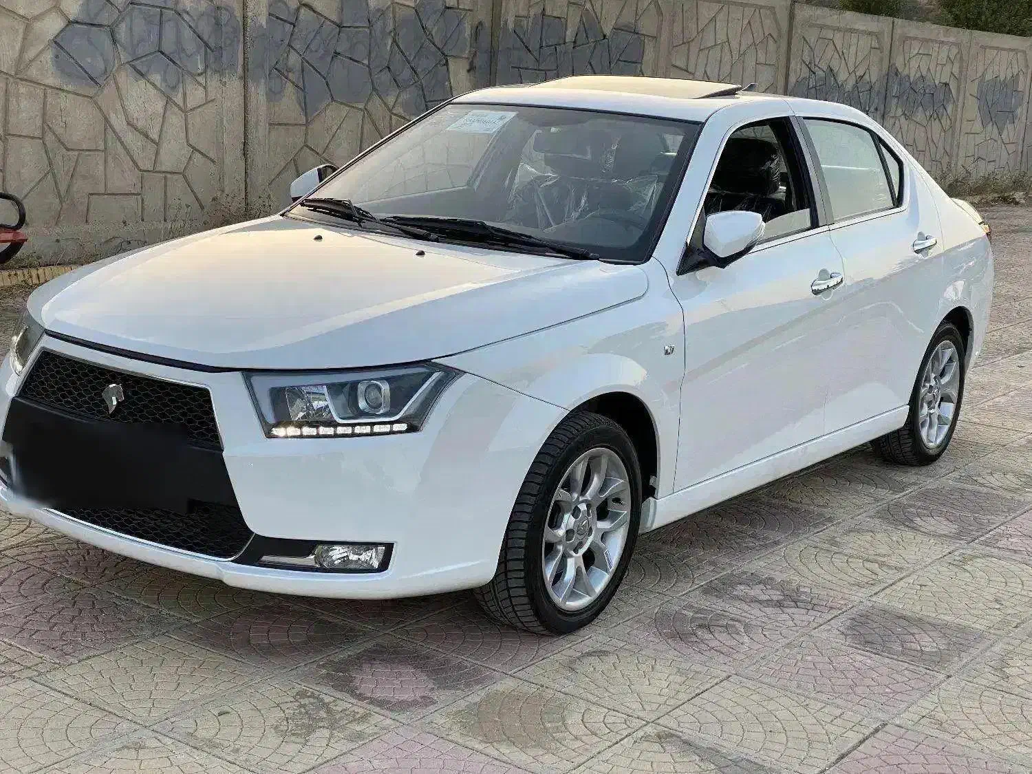 دنا پلاس توربو  مدل1401 برج ۱۱ در حد خشک 6دنده|خودرو سواری و وانت|سنندج, |دیوار