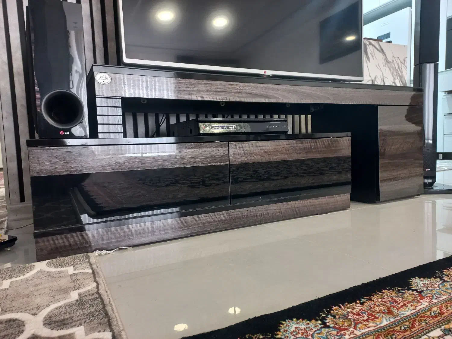 میز دو تیکه تلویزیون|میز تلویزیون|شهرکرد, |دیوار