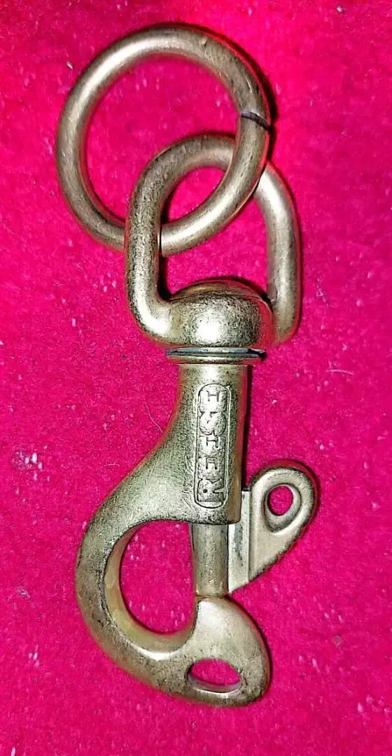 جاکلیدی برنجی پلیسی قدیمی|کلکسیون اشیاء عتیقه|بوشهر, |دیوار