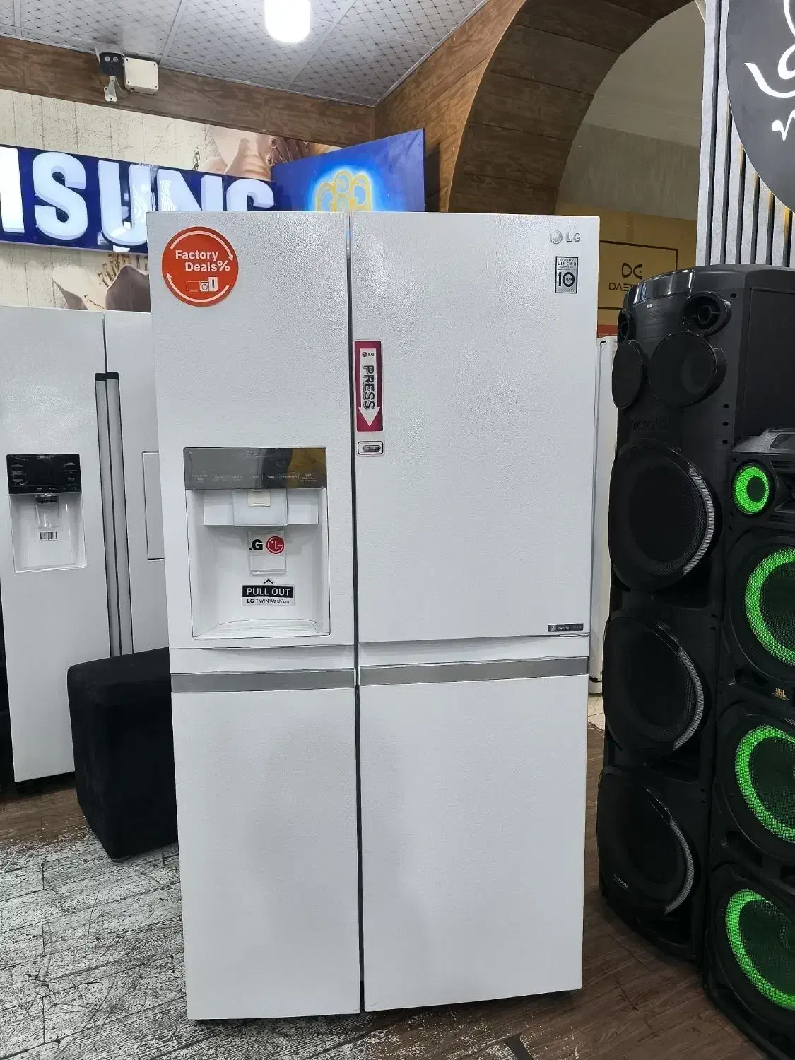 یخچال فریزر ساید بنتلی الجی ۳۳ فوت سفید چرمی|یخچال و فریزر|تهران, امام حسین|دیوار