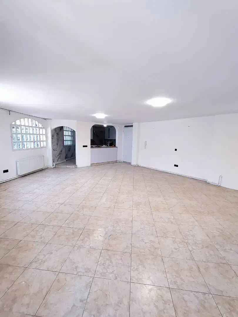 ۱۴۰ متر/ ۳ پارکینگ / موقعیت اداری / مسکونی / مخبری