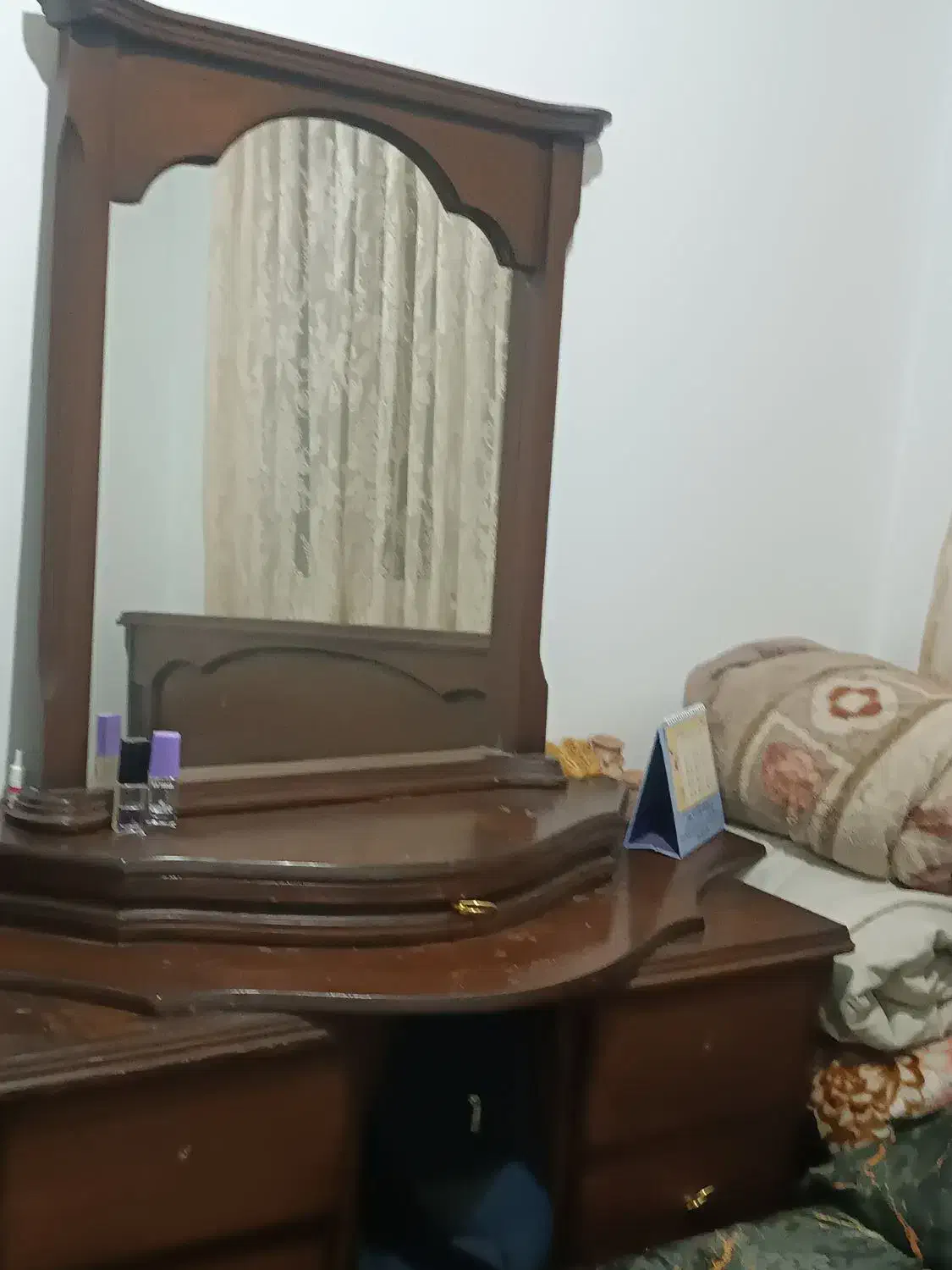 سرویس تخت خواب دونفره|تخت و سرویس خواب|ری, بیبی شهر بانو|دیوار