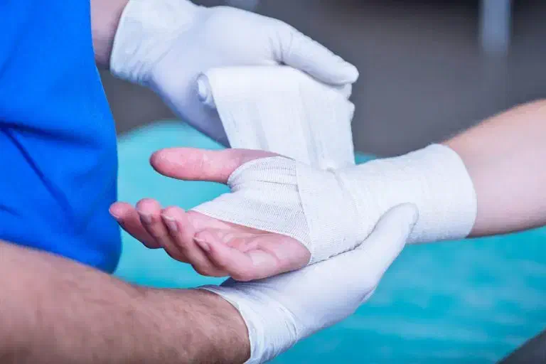 شکسته بند محمد سیار (درمان در منزل شما)( فقط سیار)|خدمات آرایشگری و زیبایی|اندیشه, اندیشه فاز ۱|دیوار