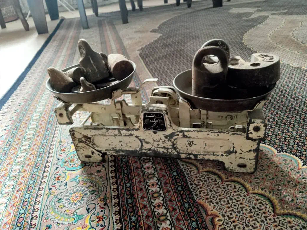 ترازو سنگی و سرتاس|مجسمه، تندیس، ماکت|اردبیل, |دیوار