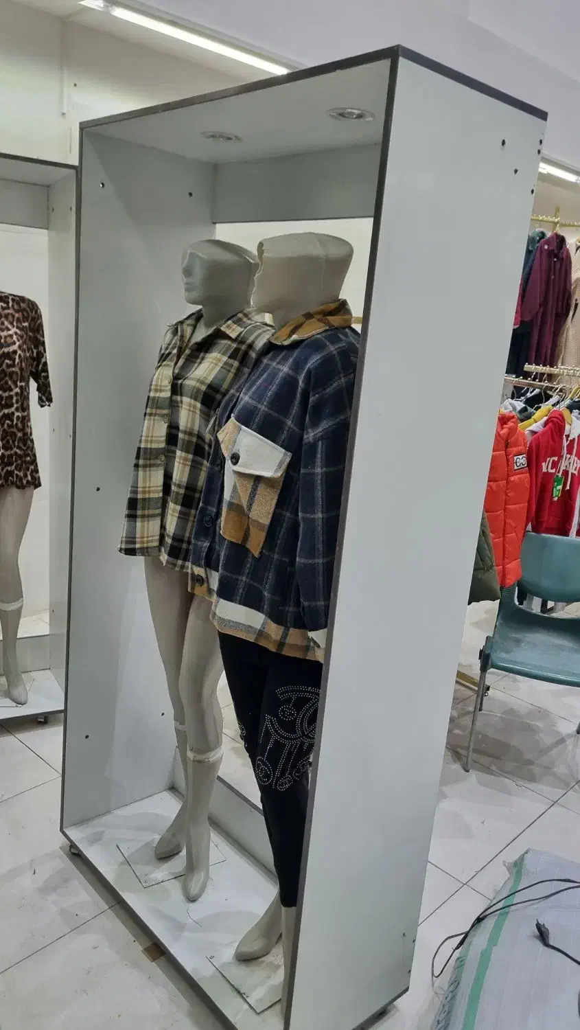 فروش ۶عدد مانکن با ۳عدد دکور جا مانکنی|فروشگاه و مغازه|ارومیه, |دیوار