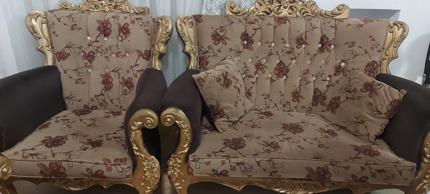 مبل ۷ نفره سالم و تمیز|مبلمان خانگی و میز عسلی|بندر انزلی, لیچارگی حسن رود|دیوار