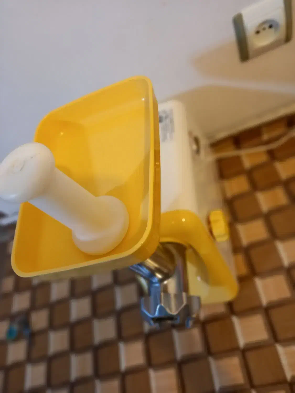 چرخ گوشت|خردکن، آسیاب، غذاساز|مراغه, |دیوار