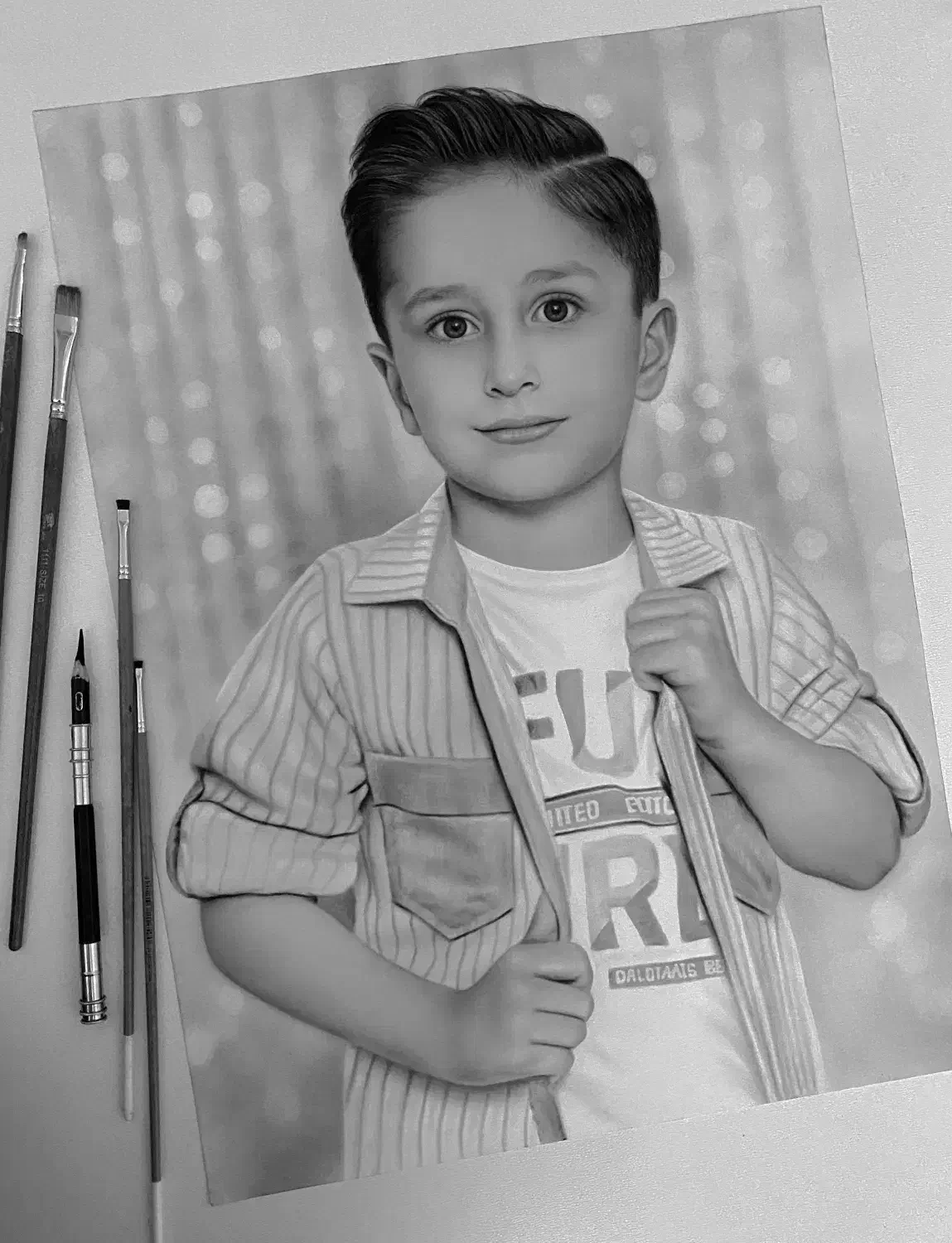 تابلونقاشی سیاه قلم چهره،رنگ روغن،مدارنگی دکوراتیو|تابلو، نقاشی، عکس|قم, آزادگان|دیوار