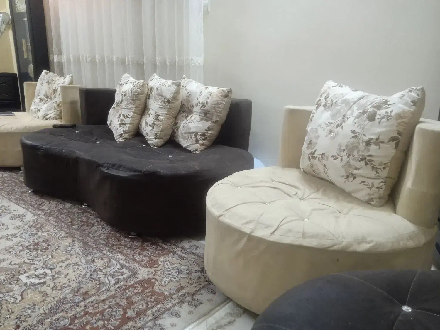 فروش مبل دست دو و میز تلویزیون|مبلمان خانگی و میز عسلی|سمنان, |دیوار