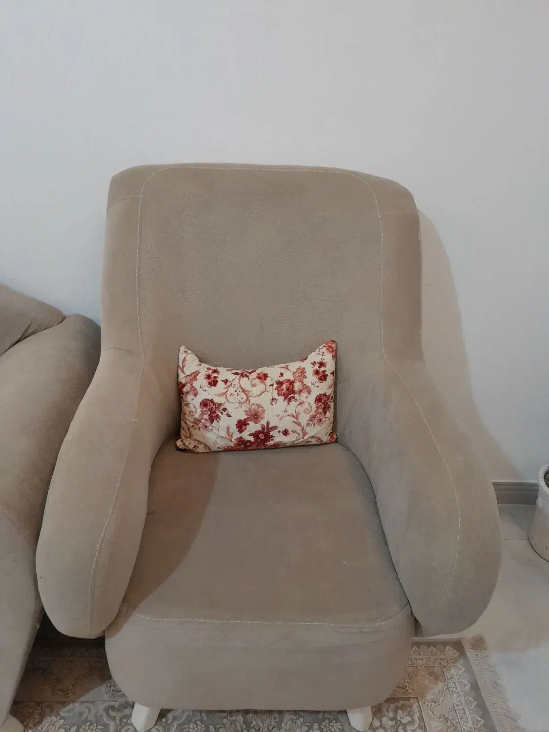 مبل|مبلمان خانگی و میز عسلی|گوراب زرمیخ, |دیوار