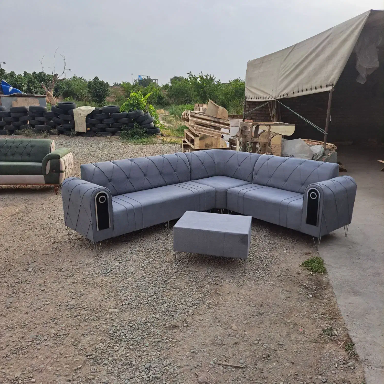 مبل ال چستری همراه میز(مبل خلیج فارس)|مبلمان خانگی و میز عسلی|کرمانشاه, |دیوار