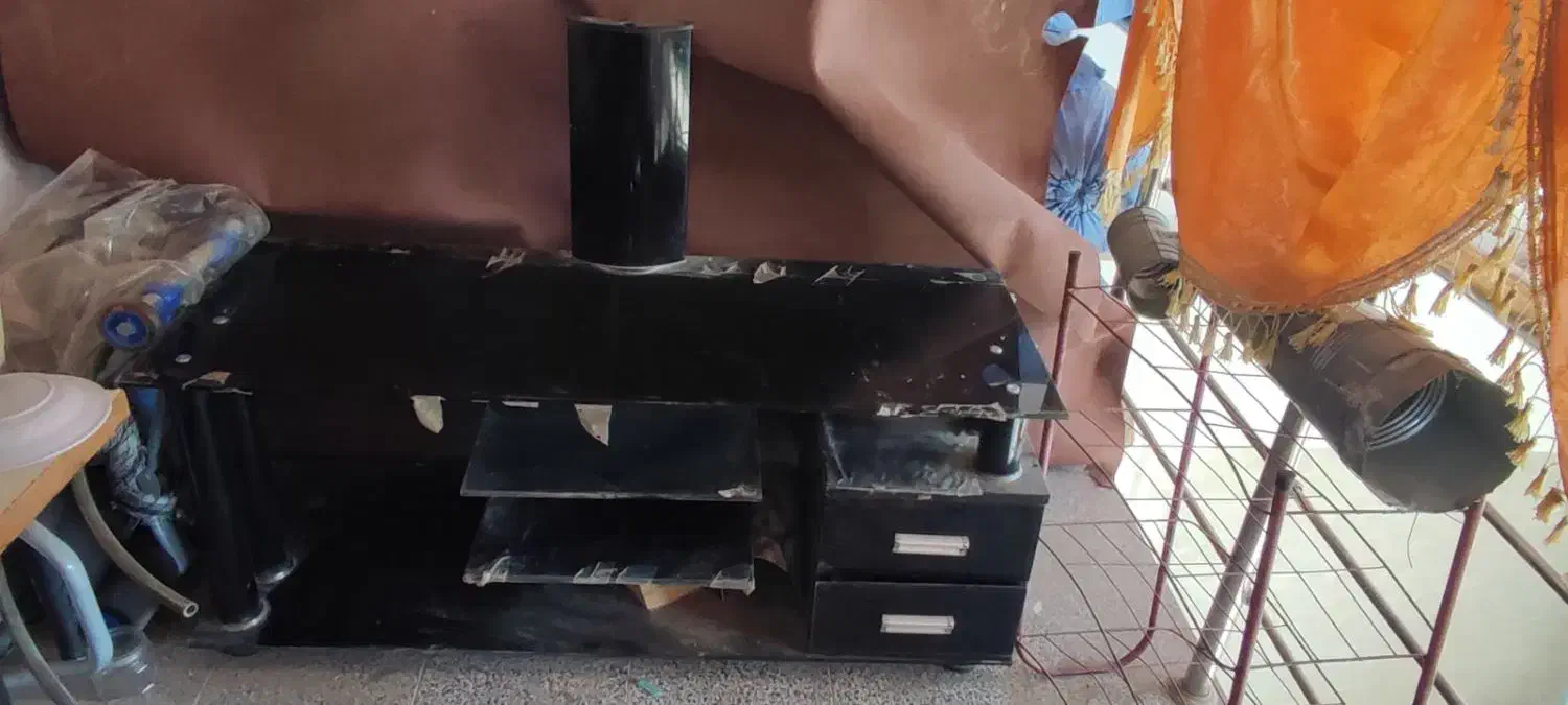 ویترین ، زیر تلویزیون|بوفه، ویترین، کنسول|لردگان, |دیوار