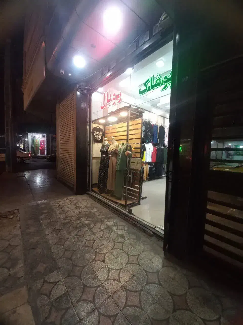واگذاری مغازه بوتیک زنانه|فروشگاه و مغازه|قم, ولیعصر|دیوار
