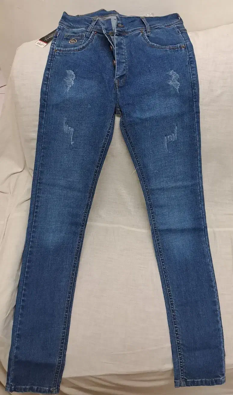 شلوار جین  بهمراه سویشرت‌وهودی|لباس|رشت, شهرک شهید مفتح|دیوار