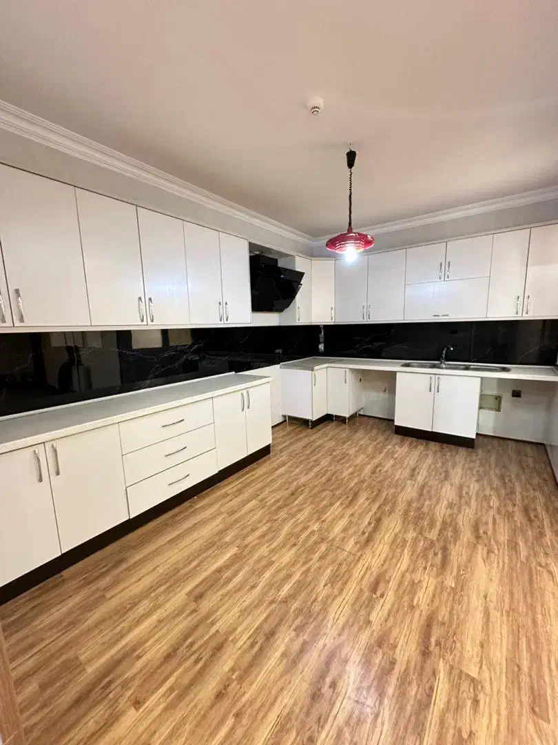 اجاره ۱۰۵ متر ۲ خواب بازسازی شده رو به جنگل