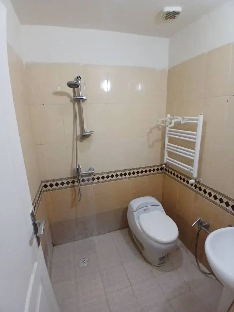 ۸۲ متر دو خوابه/ ۷ساله/ جنت‌آباد شمالی/ اخلاص