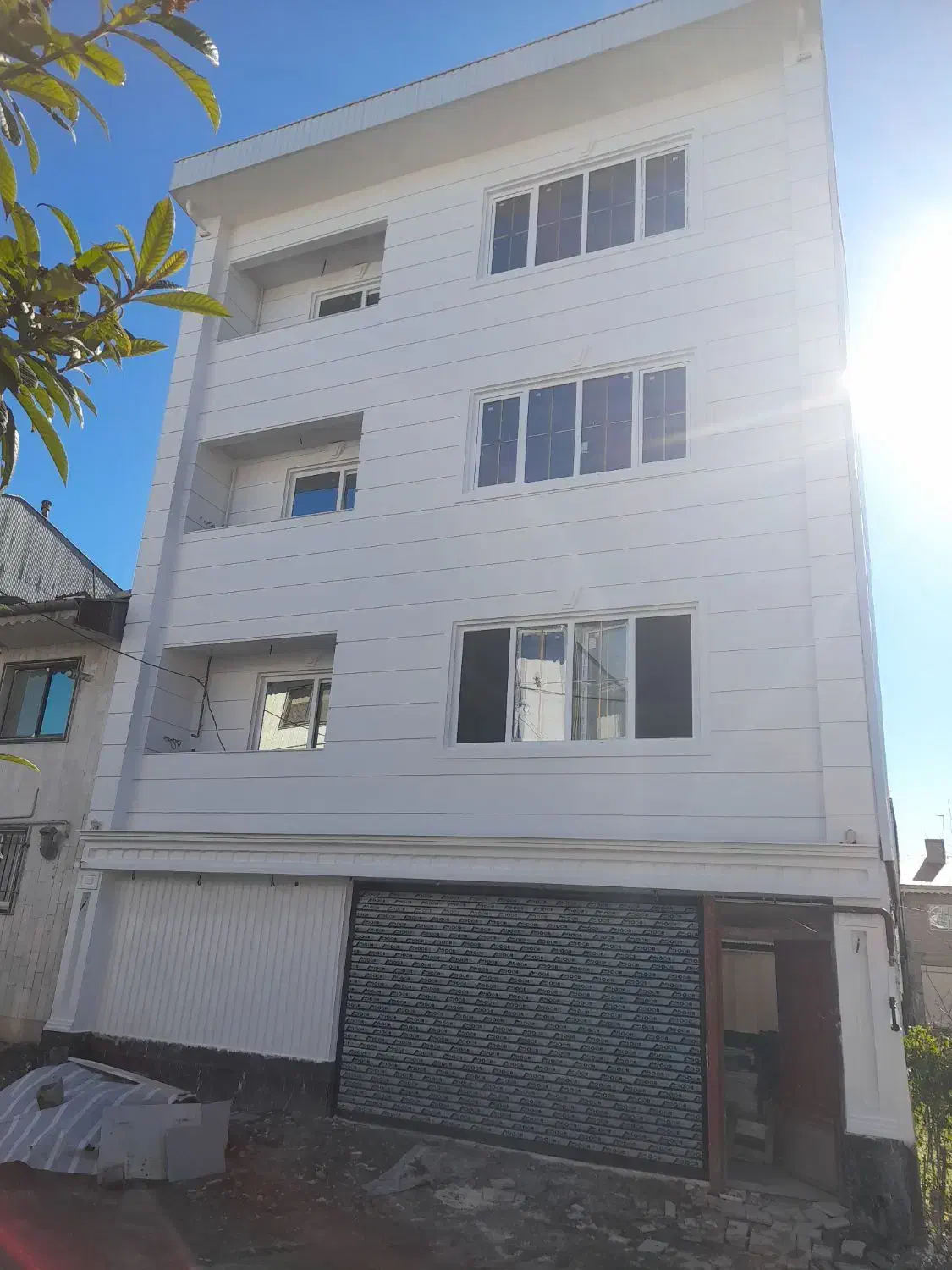 نقاشی حرفه ای ساختمان با ۳۰ سال سابقه|خدمات پیشه و مهارت|لنگرود, |دیوار