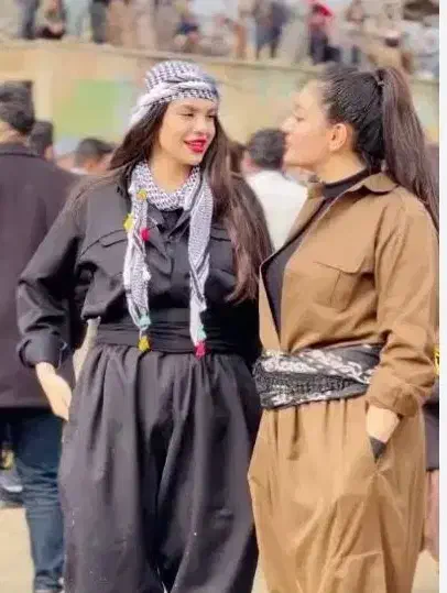 1500|لباس|بندر گناوه, |دیوار