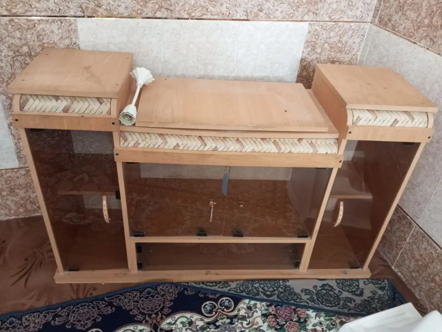 پول لازم دارم که میفروشم|میز تلویزیون|میناب, |دیوار