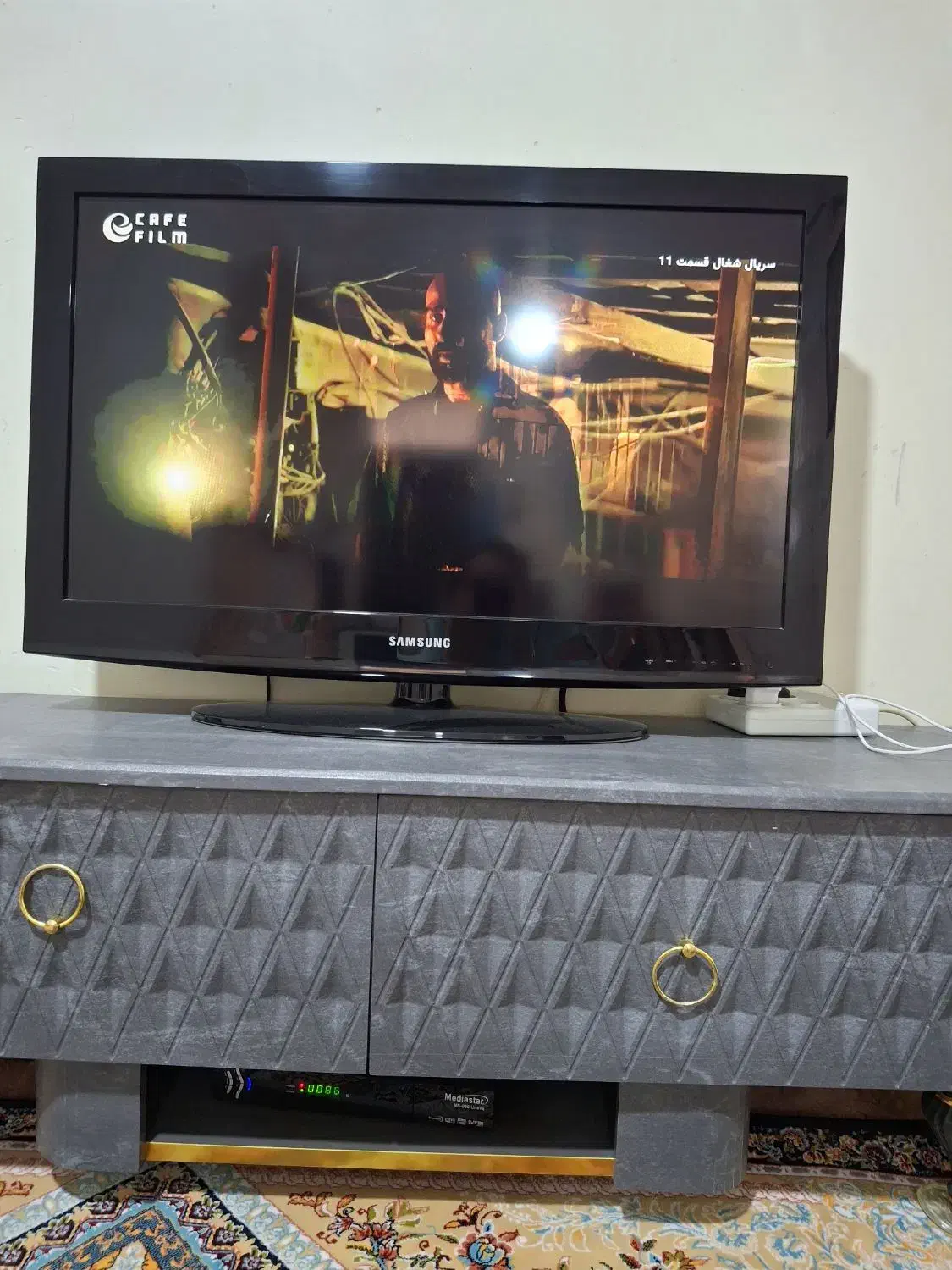 تلویزیون ال سی دی سامسونگ 32اینچ سالم به شرط|تلویزیون و پروژکتور|شهریار, شهرک امیریه|دیوار