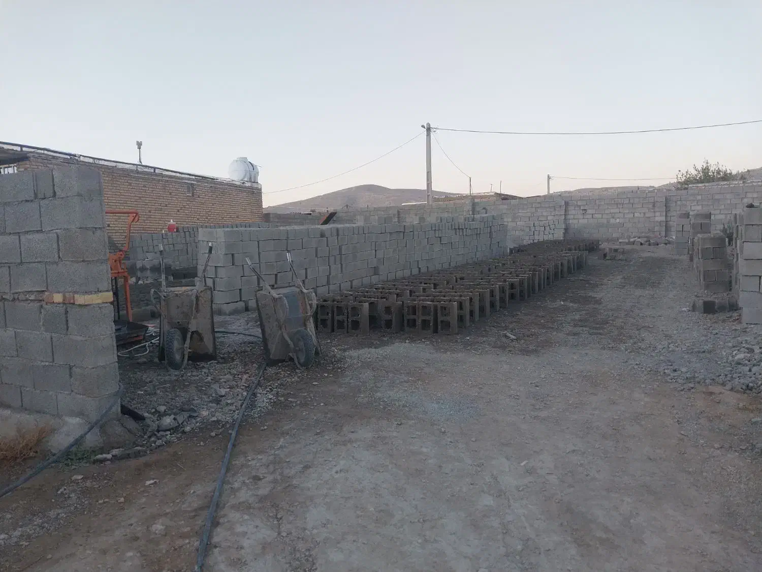 بلوک سیمانی|مصالح و تجهیزات ساختمان|جزمان, |دیوار