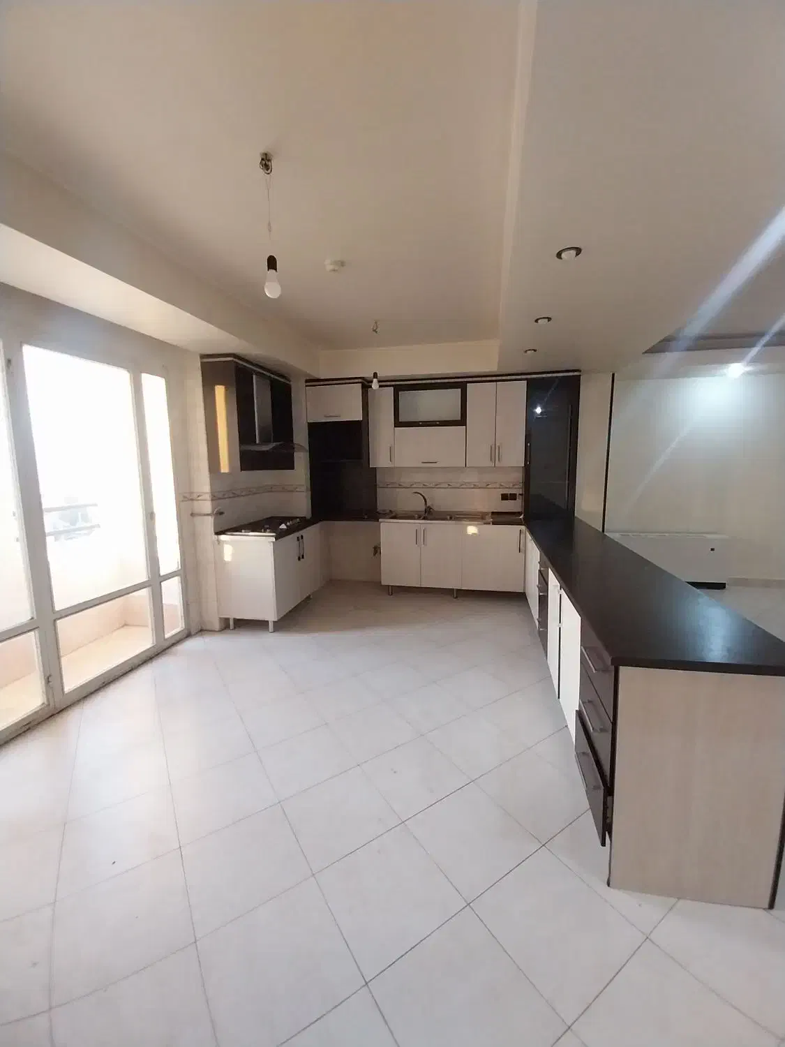 ۱۰۵ متر/ ۲خواب/ مجاهد کبیر/ ویو غرب تهران